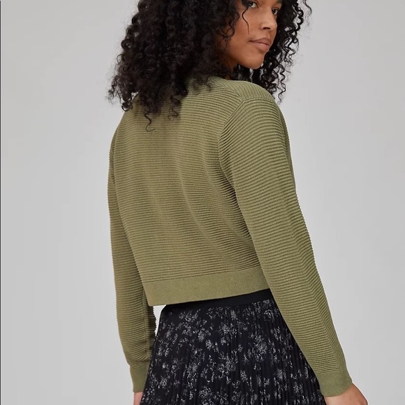 NWT Babaton Light Cropped Cardigan - Picture 5 of 6